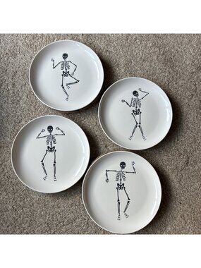 Way To Celebrate 4 Pack Skeleton Appetizer Plates 6.81”